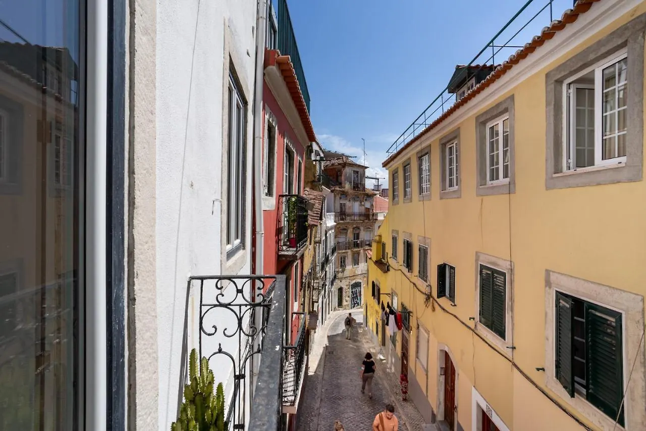 Villa Joivy Big 6Br House With Terrace In Santa Catarina Lisboa