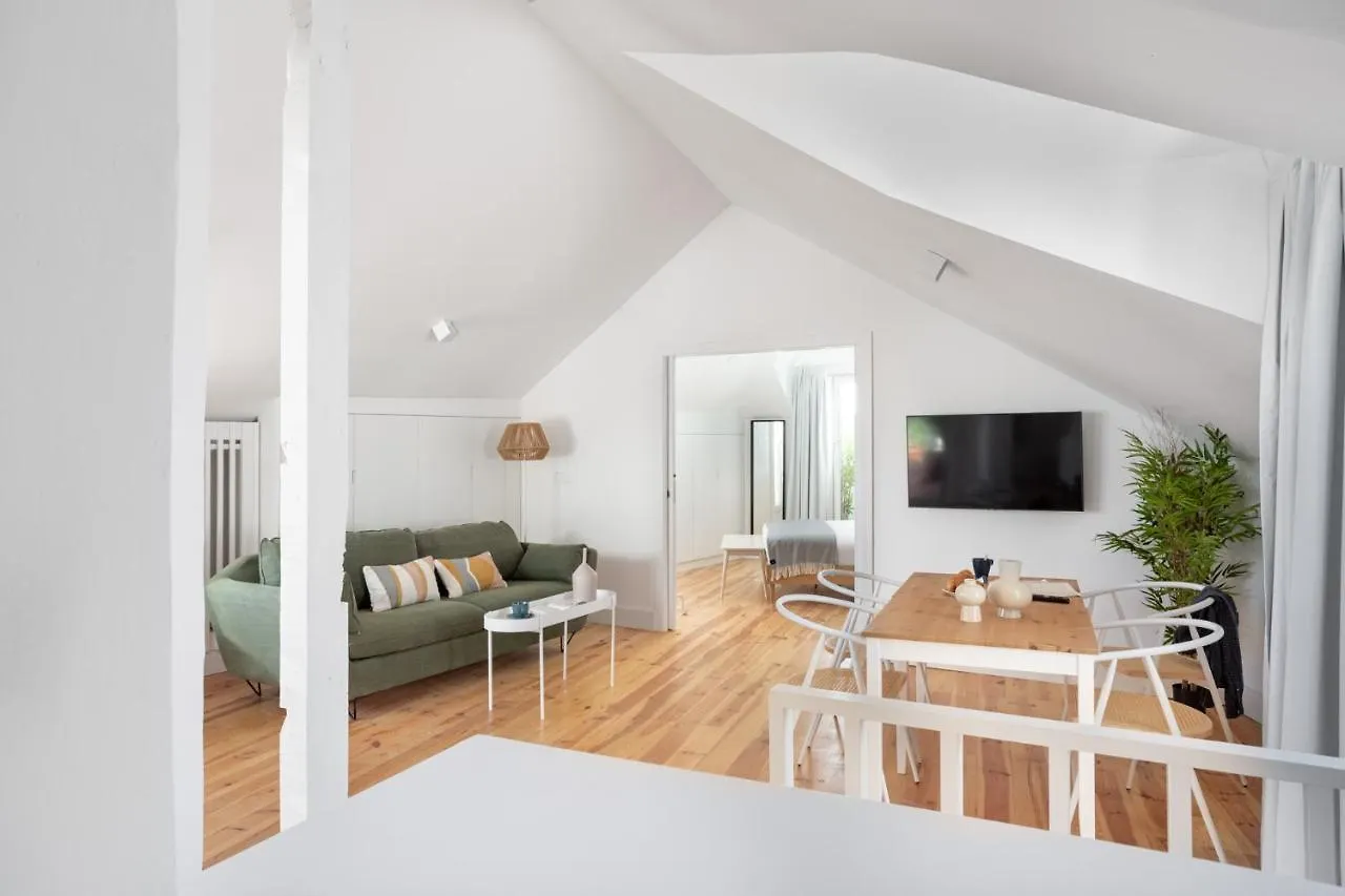 Сasa de vacaciones Villa Joivy Big 6Br House With Terrace In Santa Catarina Lisboa